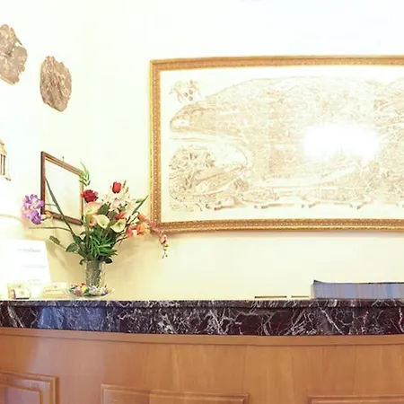 Euro Quiris فندق