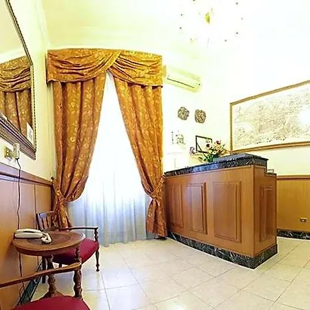 Euro Quiris Hotel
