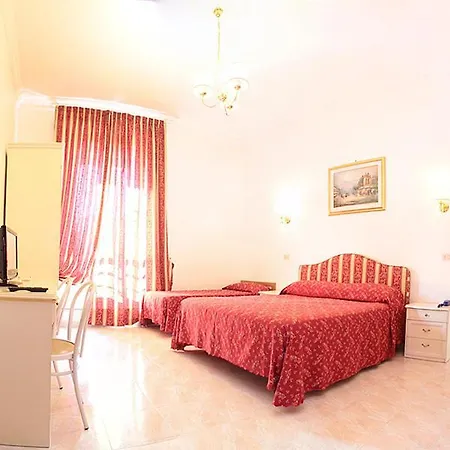 Otel Euro Quiris *