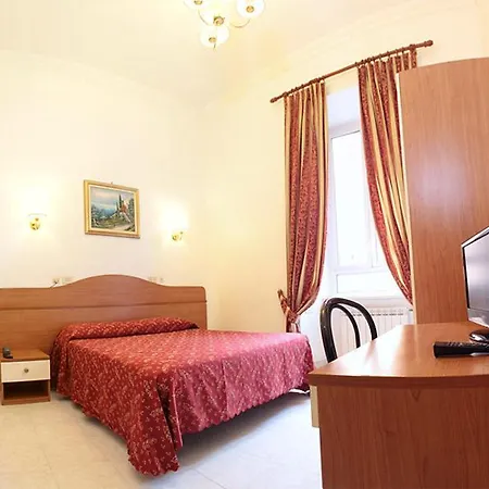 Euro Quiris Отель *