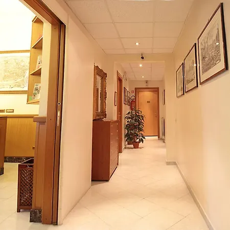 Euro Quiris Hotel *